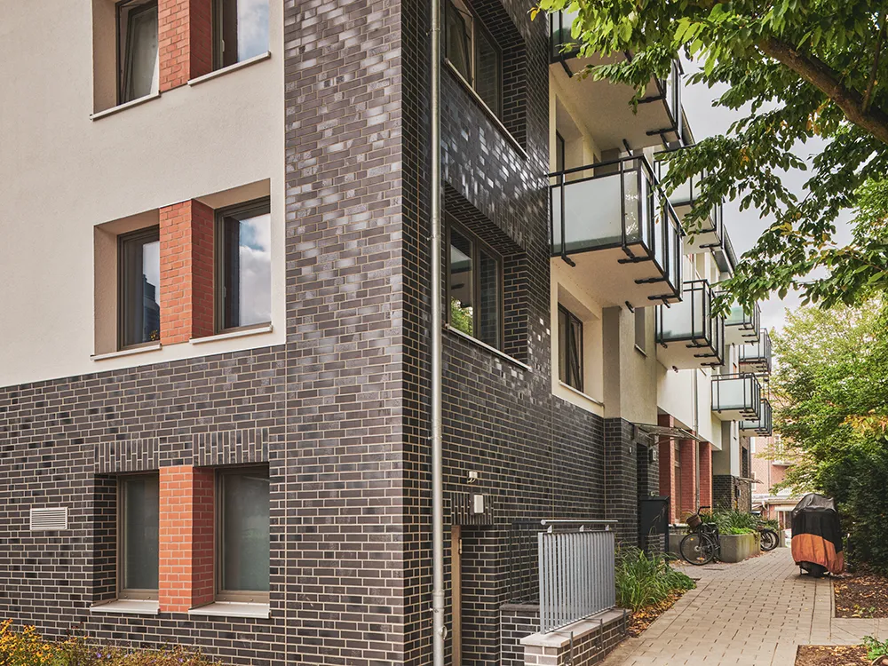 fassadensanierung-lesserstrasse-pillauer-strasse-handwerker-juergens-craft-hamburg