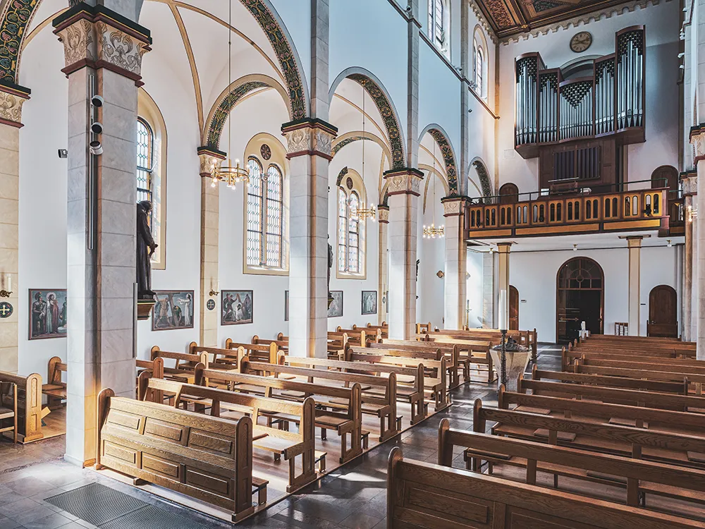 malerarbeiten-kirche-neumuenster-handwerker-juergens-craft-hamburg