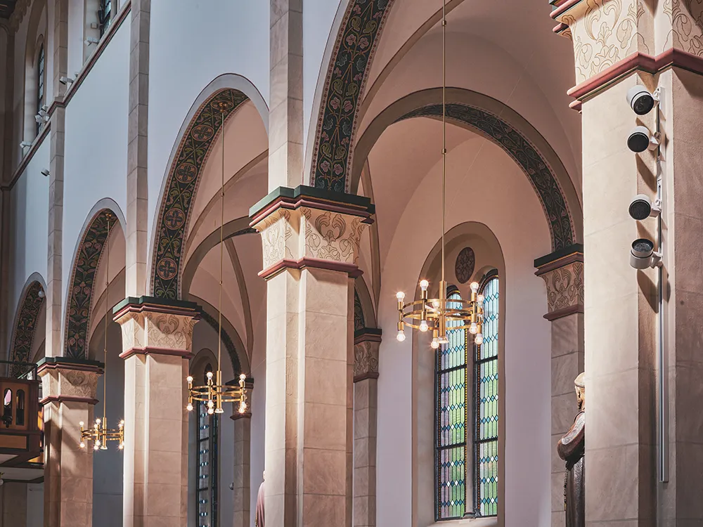 malerarbeiten-kirche-neumuenster-juergens-craft-hamburg